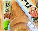 トマトの麺つゆ浸し、ねぎ塩トッピング♪作り方3写真