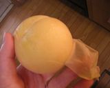 手でむけちゃう桃の皮作り方2写真