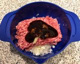 味付けはお好みソースだけ！簡単肉まん作り方3写真