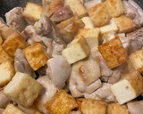 麺つゆで簡単タケノコと厚揚げと鶏肉の煮物作り方2写真
