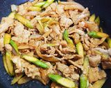 アスパラと豚バラ肉のオイスターソース炒め作り方22写真