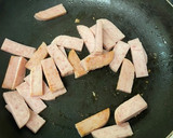 簡単♩スパムと新じゃがのカレー粉炒め作り方11写真