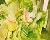 ☆レタスとカニカマの簡単レモンサラダ☆作り方1写真