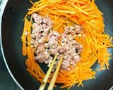 コンビーフハッシュのにんじんしりしり丼作り方2写真