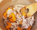 豚バラ肉とかぶの煮物♪作り方2写真