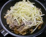 簡単！ブロッコリーの芯と肉舞茸炒め作り方4写真
