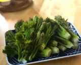 韓国・山ウドの刺身と酢コチュジャン作り方1写真