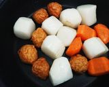 揚げボール入りころころ煮物作り方6写真
