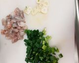 エビニラ☆炒め飯作り方1写真