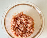 簡単美味しい【絹さやと豚ひきの香味炒め】作り方2写真