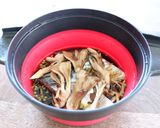レンジで大人の味！サワラと舞茸の山椒煮作り方2写真