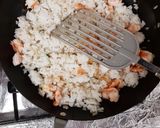 エビニラ☆炒め飯作り方3写真