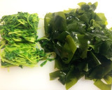 生わかめが主役！豆苗と簡単中華サラダ♪作り方1写真