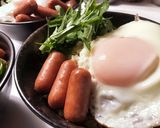 丼☆目玉焼&ウインナー作り方4写真