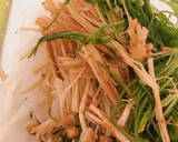 おかひじきと山茶茸の冷たいすまし汁作り方1写真