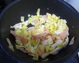 キャベツとベーコンの牛乳スープ作り方1写真