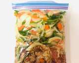 【下味冷凍】豚コマと野菜のソース炒め作り方3写真