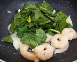 バジルソースで☆海老とほうれん草のパスタ作り方4写真