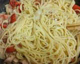 簡単、絶品!鯖とミディトマトのパスタ作り方4写真