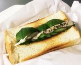 鶏ハムのホットサンド〜〜バジル添え作り方3写真