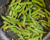 さやいんげんのにんにくバター醤油炒め作り方3写真