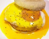 目玉焼きで手抜きエッグベネディクト作り方3写真