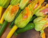 ズッキーニ 花のフリット チーズ QC作り方1写真