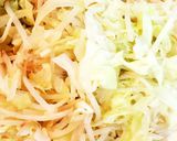 もやしとキャベツのにんにく油掛け☆作り方1写真