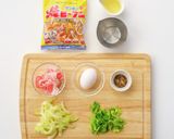 ワンパンで!新玉ねぎとセロリの焼ビーフン作り方2写真