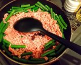 【ひき肉で簡単♪】ニンニクの芽炒め作り方1写真