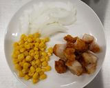 簡単!唐揚を使って、餃子の皮のミニピザ作り方1写真