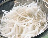 簡単^_^トムヤンクンスープでフォー作り方2写真
