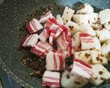 こんにゃく・挽肉入り豚バラ大根作り方10写真