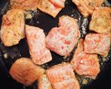 美味しいセロリと鮭のハーブバター炒め✨作り方3写真