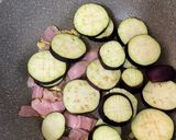 茄子とベーコンのガーリック炒め作り方3写真