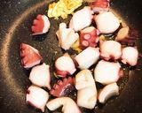 シンプルが美味しい♪タコのガーリック炒め作り方3写真