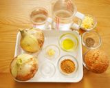 まるごと玉ねぎのオニオングラタンスープ作り方2写真