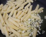ブロッコリーと海老のペペロンチーノ作り方4写真