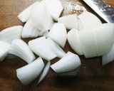 じゃがいもと新玉ねぎとワカメの味噌汁作り方3写真