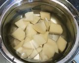 じゃがいもと新玉ねぎとワカメの味噌汁作り方4写真
