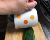 簡単！麺棒なし叩ききゅうりマグカップで！作り方1写真