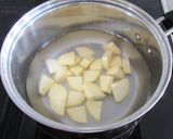 【離乳食中期】さつまいものミルクあんかけ作り方1写真