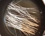 豚バラレタスと春雨のうま塩炒め作り方1写真