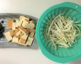 安価で腹持ちよく！もやしと厚揚げの味噌汁作り方1写真