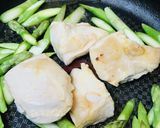 アスパラ＆鶏肉の蒸し焼きマヨネーズかけ作り方2写真