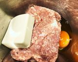 鳥ミンチのハンバーグ♡かさ増し、時短♡作り方1写真