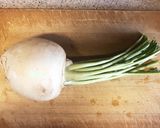胡椒でピリッと 簡単カブのツナ缶炒め作り方1写真