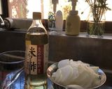 冷蔵庫に常備！酢たまねぎ作り方1写真