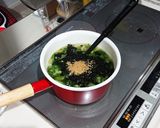 白菜・オクラ・韓国のりで中華風スープ♥️作り方4写真