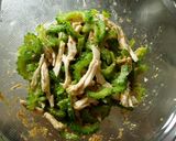 ヘルシー！ゴーヤと蒸し鶏のごま酢和え！作り方5写真